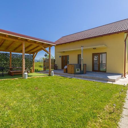 Kuca Trota - Sauna, Hot Tub Otočac Exterior foto
