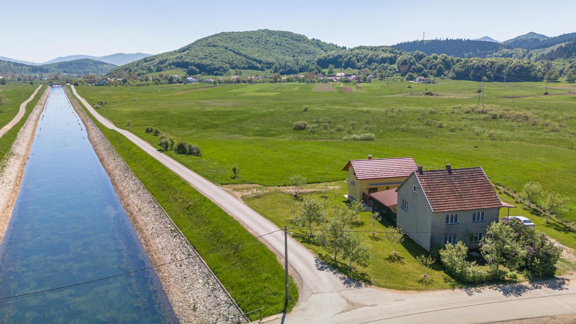 Kuca Trota - Sauna, Hot Tub Otočac Exterior foto